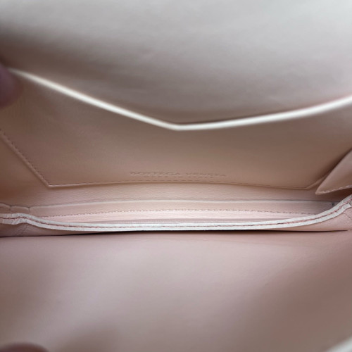Bottega Veneta Shoulder Bag Grained Calfskin Nude Pink