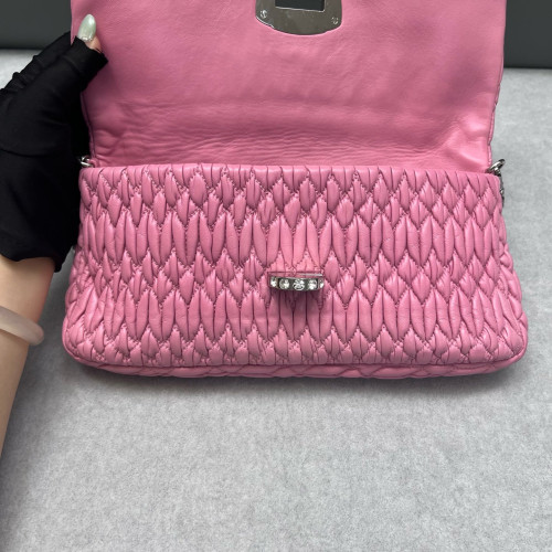 Miu Miu Crystal Matelasse Crystal Flap Clutch Crumpled Lambskin Pink
