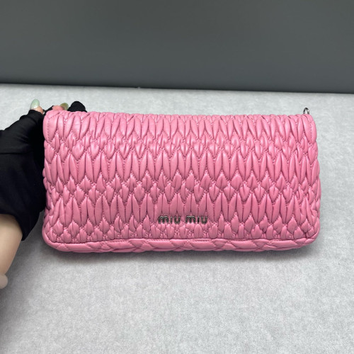 Miu Miu Crystal Matelasse Crystal Flap Clutch Crumpled Lambskin Pink