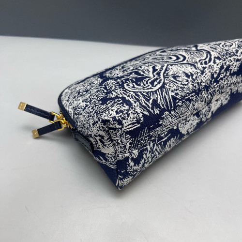Dior Toile De Jouy 30 Montaigne Cosmetic Pouch Canvas White Navy Blue