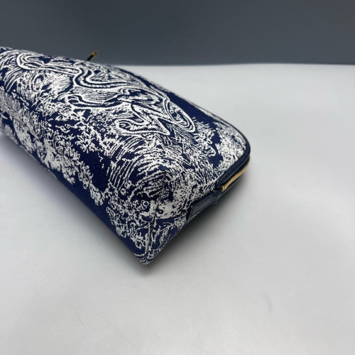 Dior Toile De Jouy 30 Montaigne Cosmetic Pouch Canvas White Navy Blue