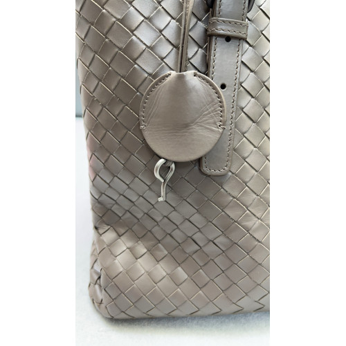 Bottega Veneta Large Roma Tote Bag Calfskin Intrecciato Grey