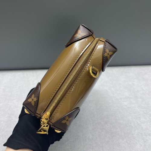 Louis Vuitton Venice Shoulder Bag Vernis Monogram Brown Louis Vuitton Venice Shoulder Bag Vernis Monogram Brown
