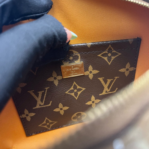 Louis Vuitton Venice Shoulder Bag Vernis Monogram Brown Louis Vuitton Venice Shoulder Bag Vernis Monogram Brown