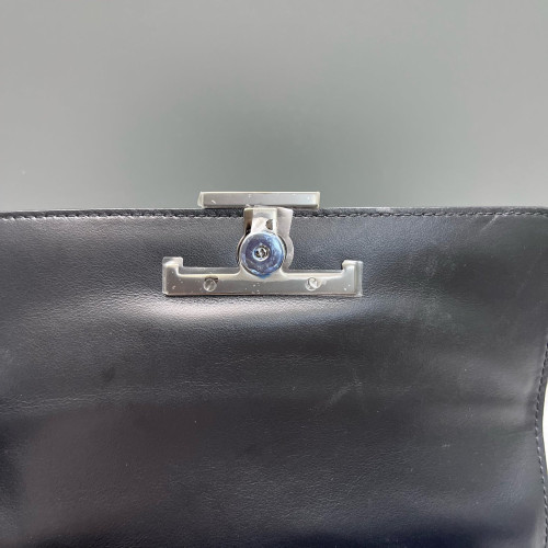 TOD'S Shoulder Bag Calfskin Black