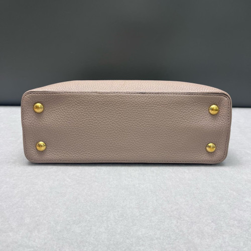 Louis Vuitton Capucines PM Taiga Grey