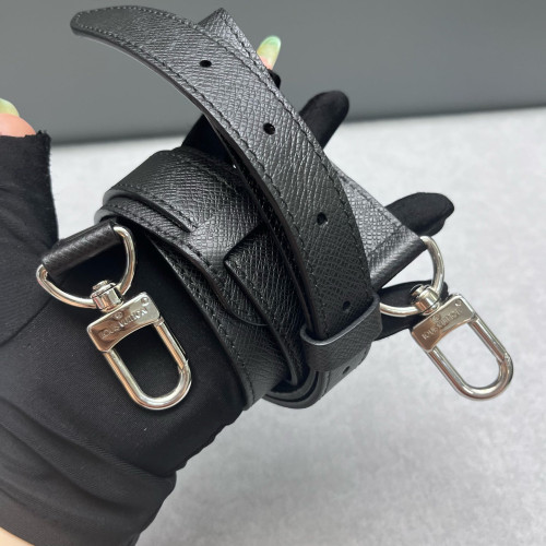 Louis Vuitton Briefcase Calfskin Black