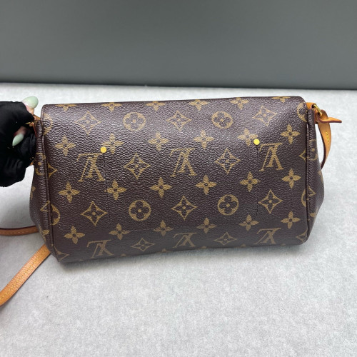 Louis Vuitton Favorite MM Monogram Brown