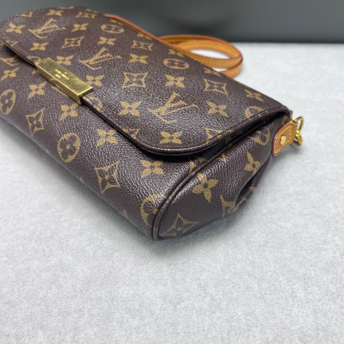 Louis Vuitton Favorite MM Monogram Brown