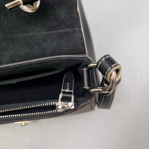 Louis Vuitton Chain It PM Monogram Brown