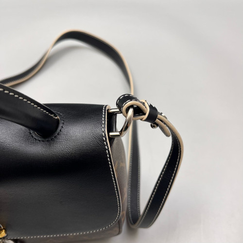 Louis Vuitton Chain It PM Monogram Brown