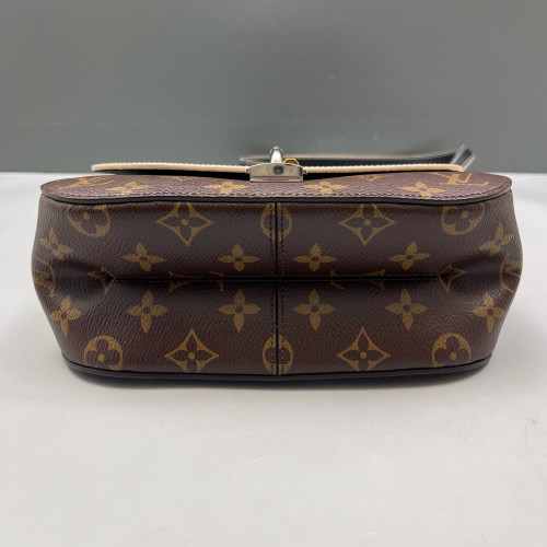 Louis Vuitton Chain It PM Monogram Brown