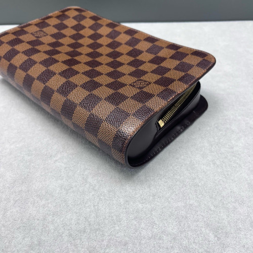 Louis Vuitton Pochette Saint Louis Clutch Damier Ebene Brown