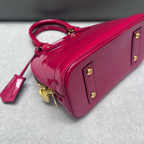 Louis Vuitton Alma BB Vernis Red