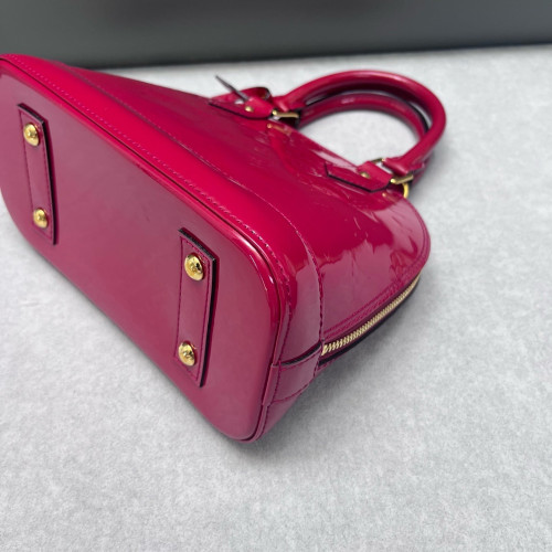 Louis Vuitton Alma BB Vernis Red