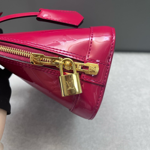 Louis Vuitton Alma BB Vernis Red