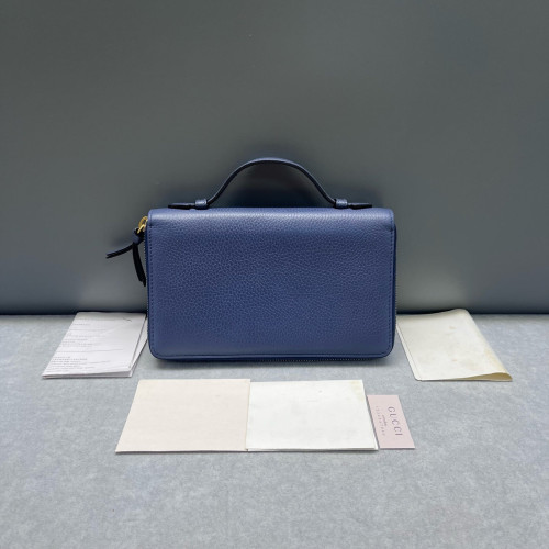 Gucci Clutch Grained Calfskin Blue
