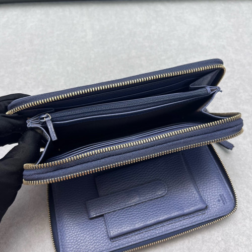 Gucci Clutch Grained Calfskin Blue