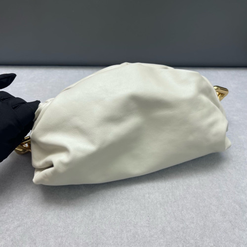 Bottega Veneta The Pouch Chain Lambskin Nappa Beige Mystic White