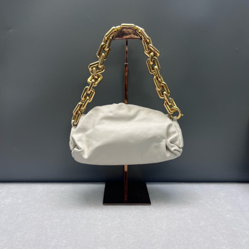 Bottega Veneta The Pouch Chain Lambskin Nappa Beige Mystic White