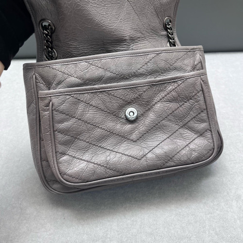 Yves Saint Laurent Medium Niki Chain Pull Up Leather Grey Yves Saint Laurent Medium Niki Chain Pull Up Leather Grey