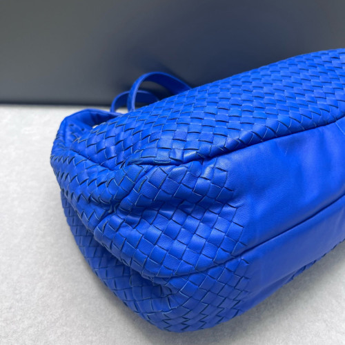 Bottega Veneta Large Campana Hobo Lambskin Intrecciato Nappa Blue