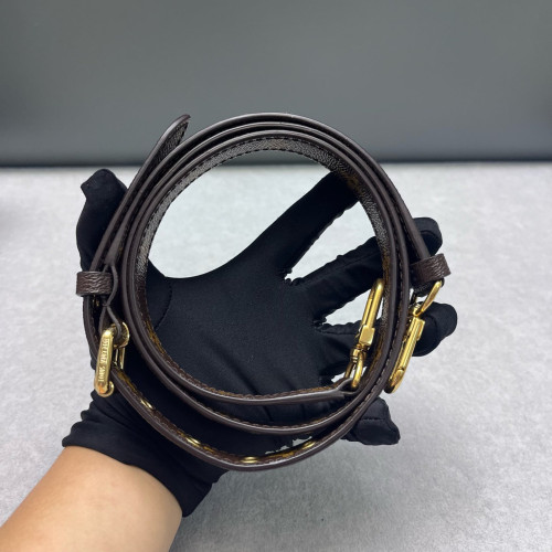Louis Vuitton Pochette Metis Monogram Brown