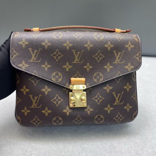 Louis Vuitton Pochette Metis Monogram Brown