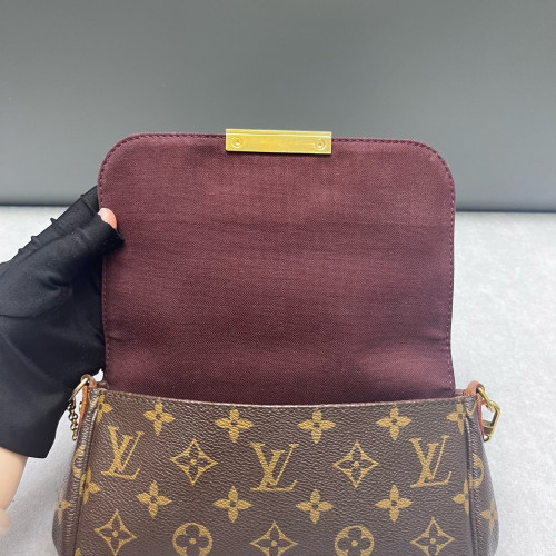 Louis Vuitton Favorite PM Monogram Brown Louis Vuitton Favorite PM Monogram Brown