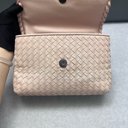 Bottega Veneta Medium Olimpia Shoulder Bag Calfskin Intrecciato Pink Bottega Veneta Medium Olimpia Shoulder Bag Calfskin Intrecciato Pink
