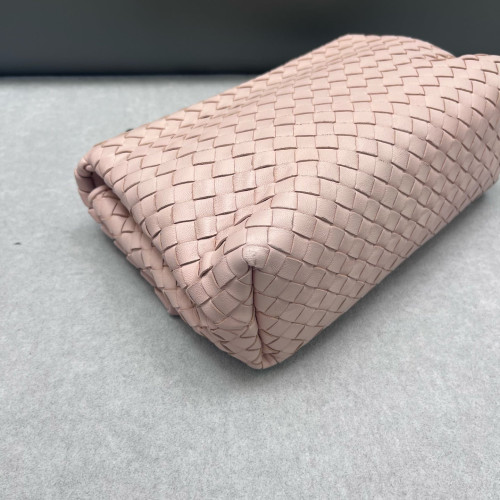 Bottega Veneta Medium Olimpia Shoulder Bag Calfskin Intrecciato Pink Bottega Veneta Medium Olimpia Shoulder Bag Calfskin Intrecciato Pink