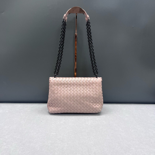 Bottega Veneta Medium Olimpia Shoulder Bag Calfskin Intrecciato Pink Bottega Veneta Medium Olimpia Shoulder Bag Calfskin Intrecciato Pink