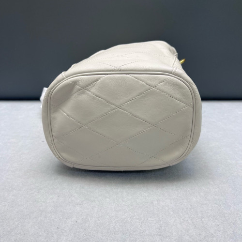 Yves Saint Laurent Le Maillon Bucket Bag Lambskin White Yves Saint Laurent Le Maillon Bucket Bag Lambskin White