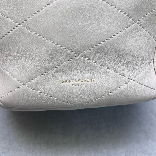 Yves Saint Laurent Le Maillon Bucket Bag Lambskin White Yves Saint Laurent Le Maillon Bucket Bag Lambskin White