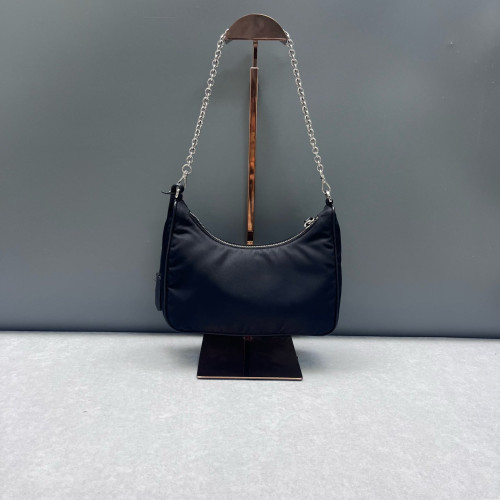 Prada Re-Edition 2005 Shoulder Bag Nylon Black