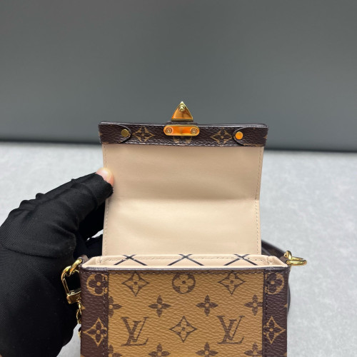 Louis Vuitton Pochette Trunk Verticale Reverse Monogram Brown