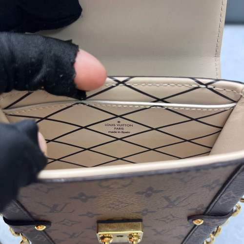 Louis Vuitton Pochette Trunk Verticale Reverse Monogram Brown