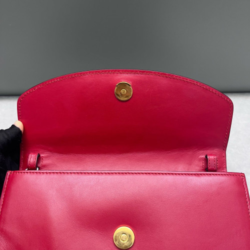 Gucci Two-Way Bag Calfskin Red