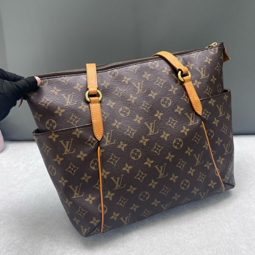 Louis Vuitton Totally MM Monogram Dark Brown Light Brown Louis Vuitton Totally MM Monogram Dark Brown Light Brown