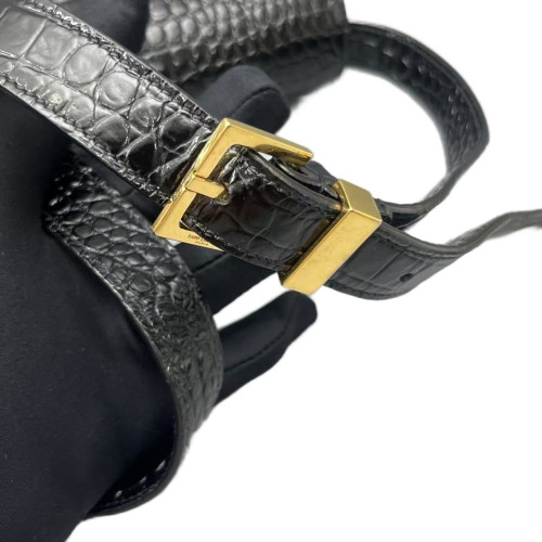 Yves Saint Laurent Medium Manhattan Shoulder Bag Calfskin Crocodile Embossed Black Yves Saint Laurent Medium Manhattan Shoulder Bag Calfskin Crocodile Embossed Black