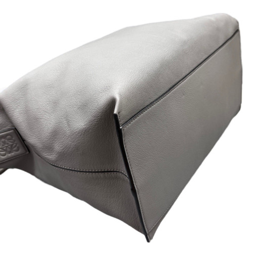 Loewe Shoulder Bag Calfskin Grey Loewe Shoulder Bag Calfskin Grey