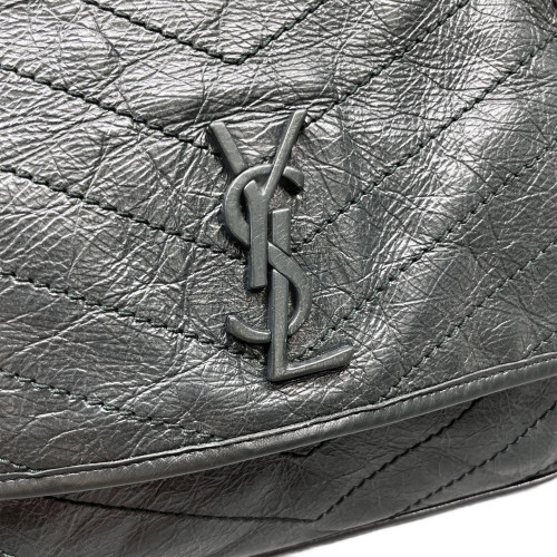 Yves Saint Laurent Medium Niki Chain Calfskin Black