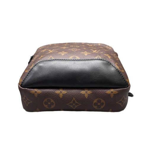 Louis Vuitton Avenue Sling Bag Monogram Brown