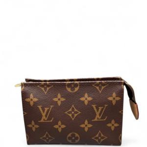 Louis Vuitton Toiletry Pouch 15 Monogram Brown