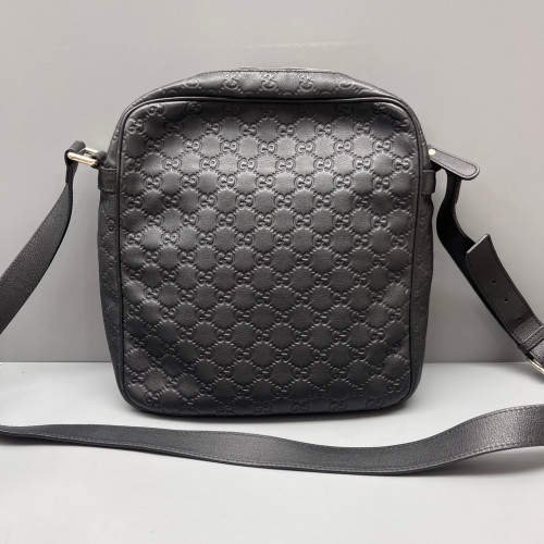 Gucci Messenger Guccissima Black