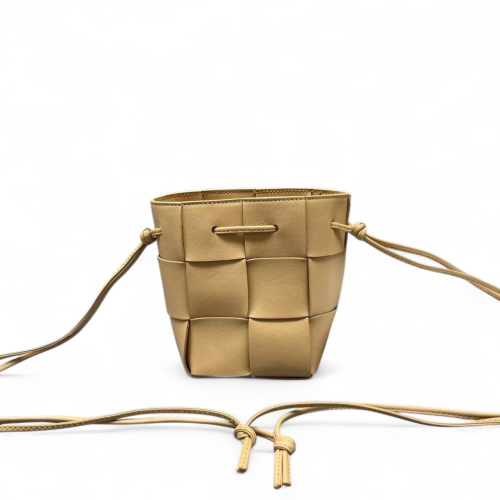 Bottega Veneta Small Cassette Bucket Calfskin Intrecciato Beige