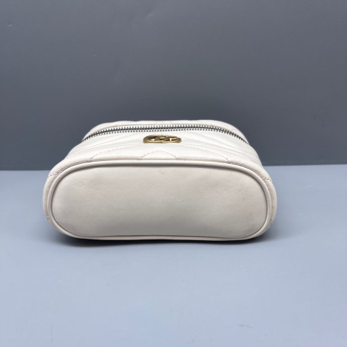 Gucci Chevron Mini Top Handle Vanity Case Calfskin White