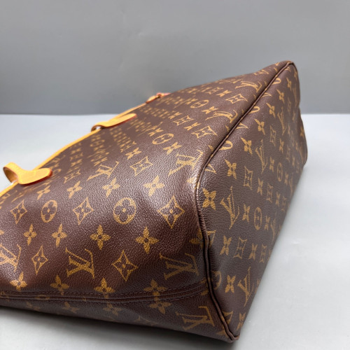Louis Vuitton Neverfull MM Monogram Brown