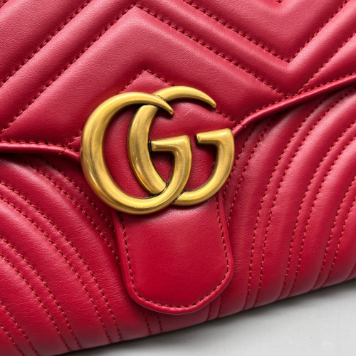 Gucci Clutch Calfskin Red