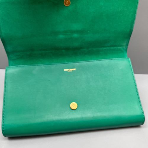 Yves Saint Laurent Clutch Calfskin Green